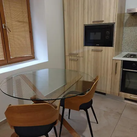 Apartment Apartman V Centre Mesta S Terasou A Zahradou